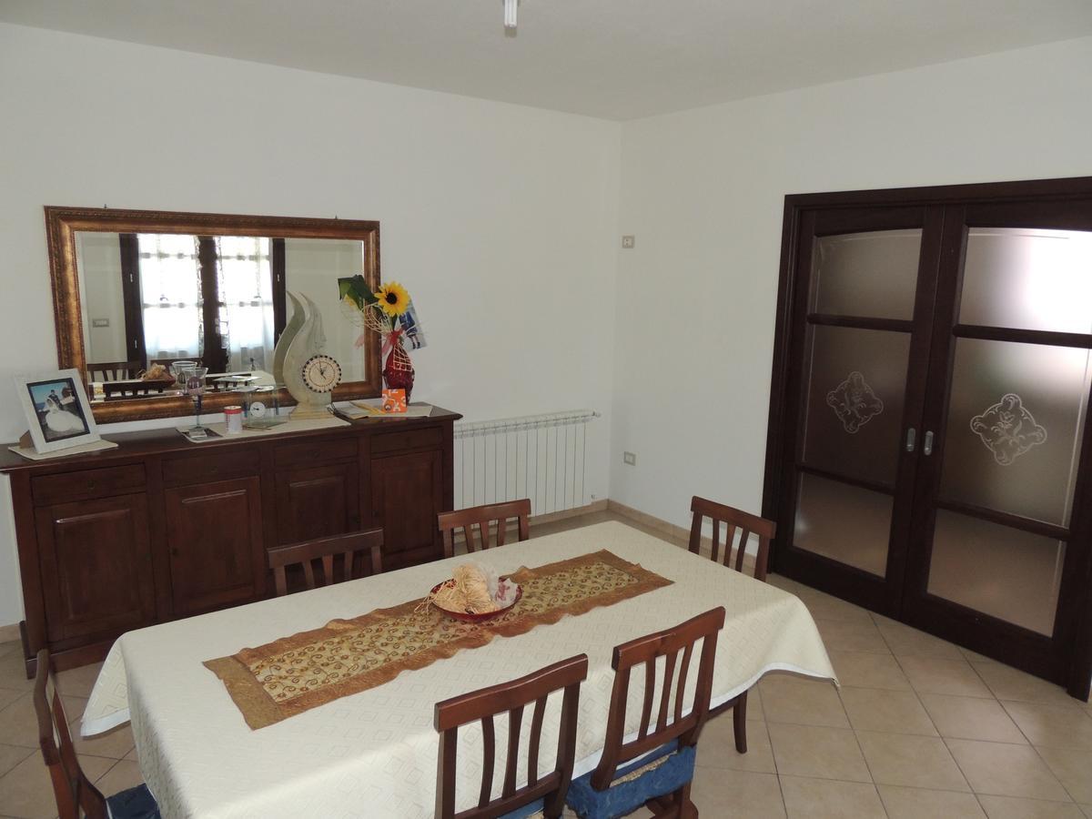 Il Nuraghe Bed & Breakfast Uras Bagian luar foto